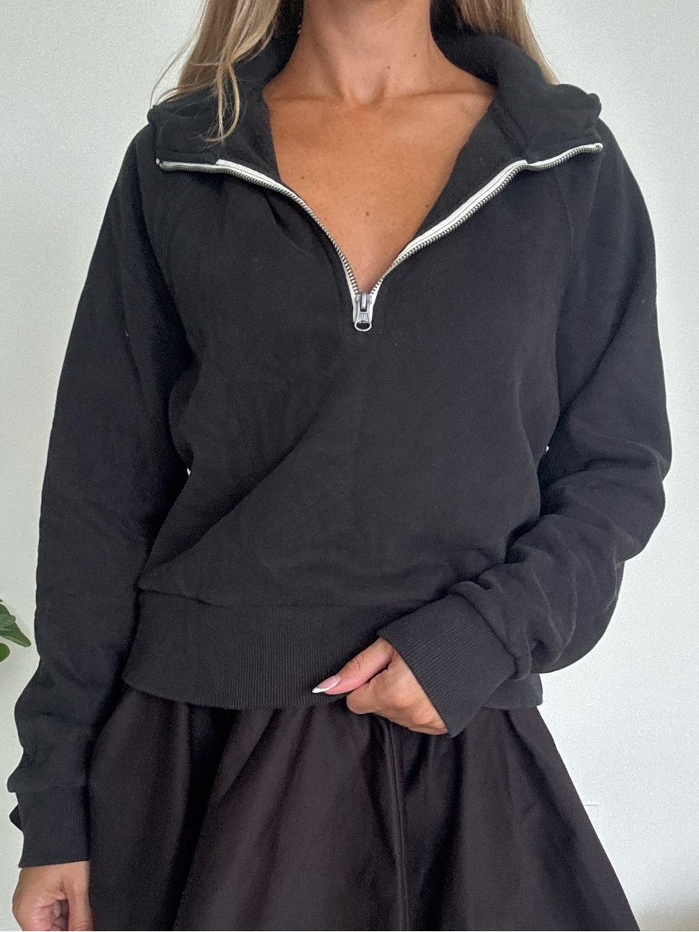 Vuori Classic Black Half-Zip Pullover Top